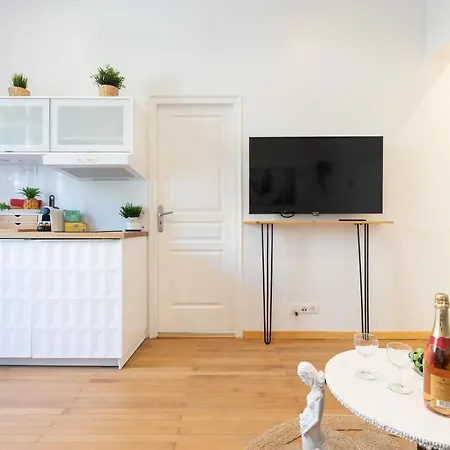 Pelige 5 Yourhosthelper * Cannes