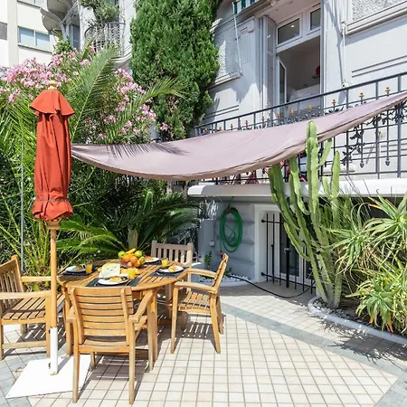 Pelige 5 Yourhosthelper * كان