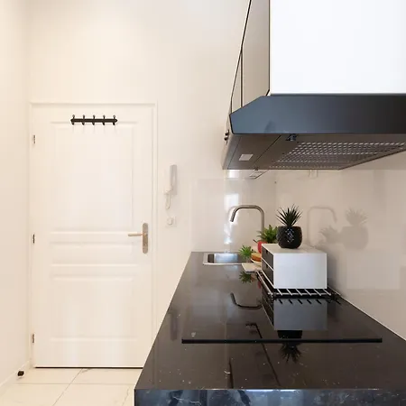 Pelige 5 Yourhosthelper