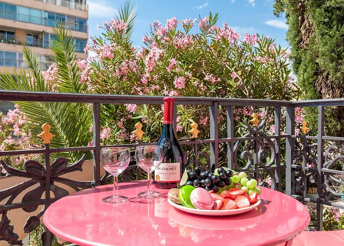 Pelige 5 Yourhosthelper קאן