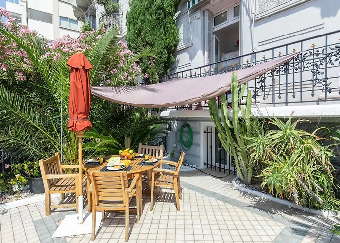 Pelige 5 Yourhosthelper * كان